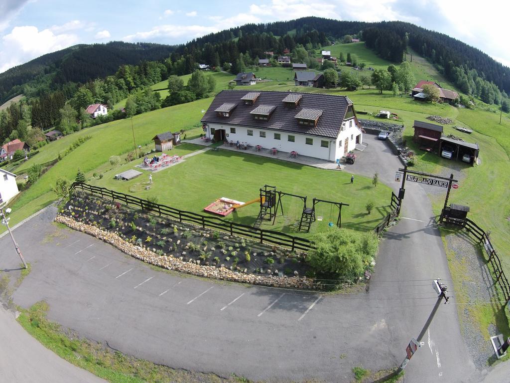 Hotel Penzion Silverado Horní Bečva Exterior foto